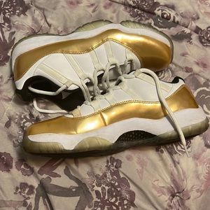 Retro gold jordan 11s